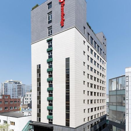 Travelodge Myeongdong Namsan Seoul Exterior photo