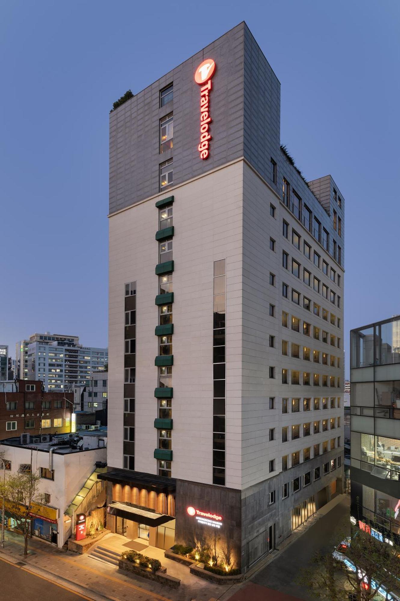 Travelodge Myeongdong Namsan Seoul Exterior photo