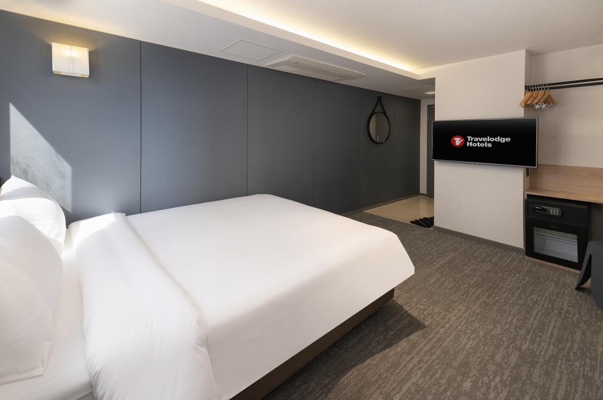 Travelodge Myeongdong Namsan Seoul Exterior photo